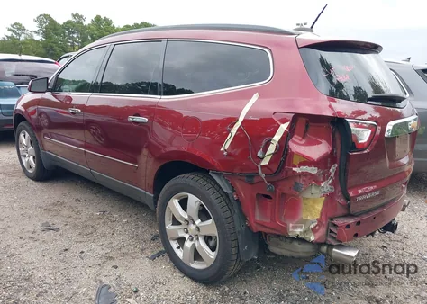 2017 Chevrolet Traverse Premier z USA, uszkodzony, nr VIN 1GNKRJKD7HJ251180